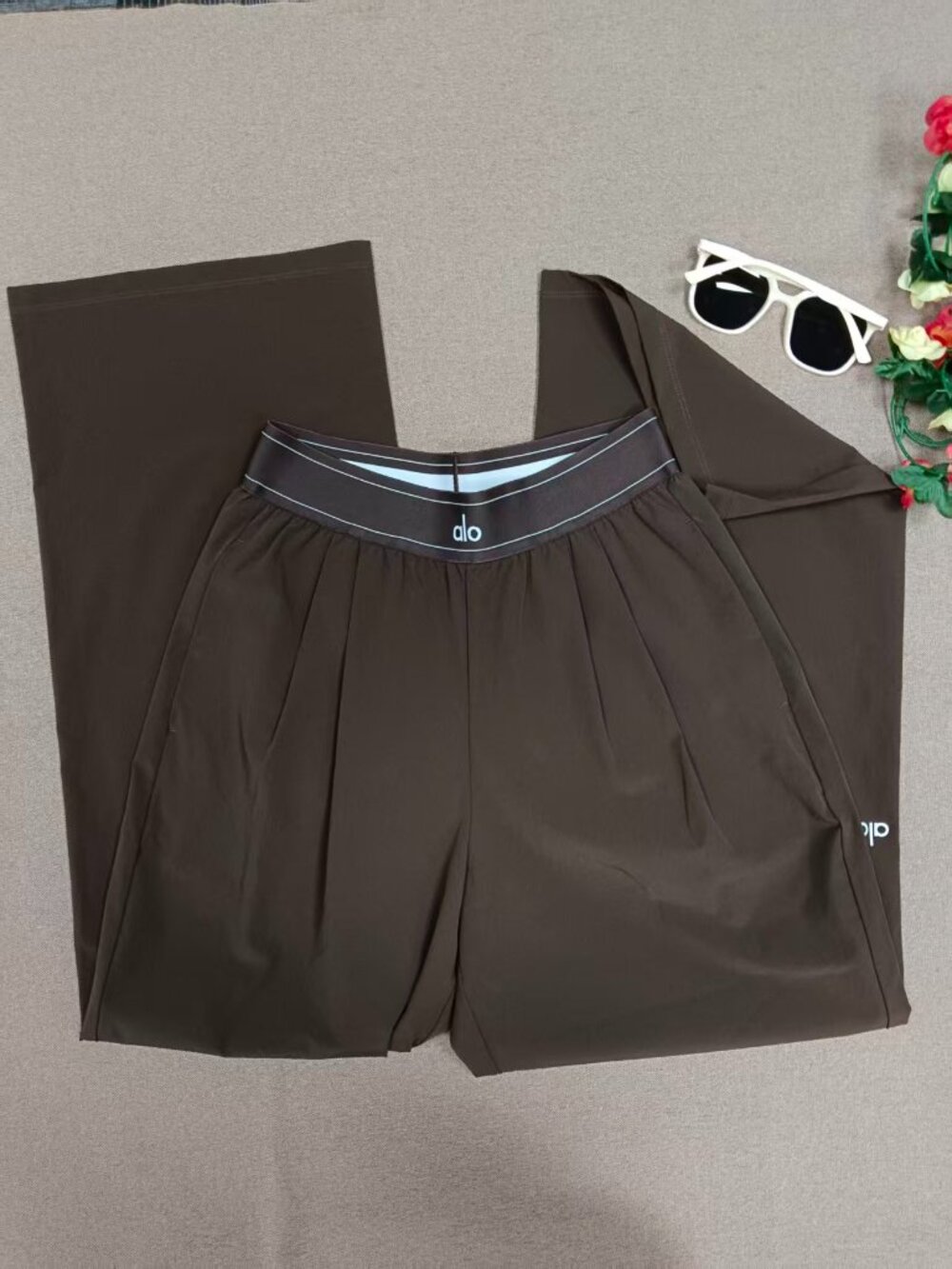 Espresso Brown🌷ALO Yoga Suit Up Wide Leg Trouser🍒NWT - Picture 7 of 8